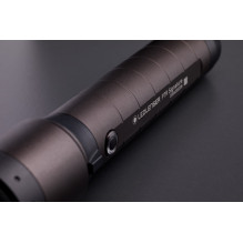 Ledlenser P7R Signature Black Hand flashlight LED