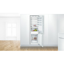 Bosch Serie 6 KIS86AFE0 fridge-freezer Built-in 266 L E