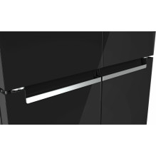 Bosch Serie 4 KMC85LBEA side-by-side refrigerator Freestanding 547 L E Black