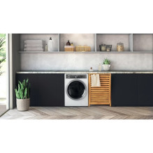 Hotpoint H8 W946WB EU skalbimo mašina Iš priekio kraunama 9 kg 1400 RPM Balta