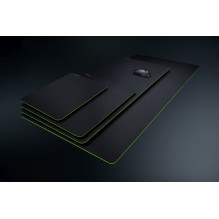 Razer Gigantus V2 – vidutinio žaidimo pelės kilimėlis juodas, žalias