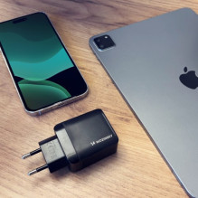 Įkroviklis Wozinsky &quot;GaN&quot; juodas 20W (USB / USB-C)