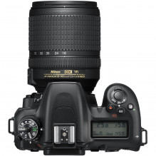 Nikon D7500 18-140mm f/ 3.5-5.6G ED VR