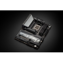 ASUS ROG CROSSHAIR X870E HERO AMD X870E lizdas AM5 ATX