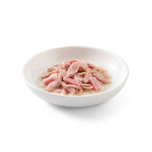 SCHESIR Tuna with ham in broth - wet cat food - 140g