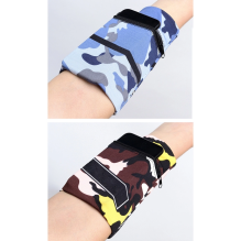 Fabric armband for running fitness brown