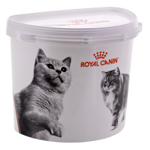 ROYAL CANIN - food container - 2kg