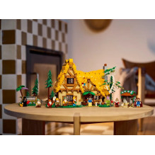 LEGO DISNEY 43242 Snieguolė ir septynių nykštukų namelis