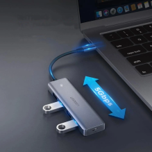 Ugreen USB Type C HUB – 4x USB 3.2 Gen 1 su USB-C maitinimo prievadu pilka spalva (CM219 70336)