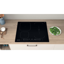 Indesit IB 65B60 NE Juoda Įmontuota 59 cm zonos indukcinė kaitlentė 4 zona (-os)