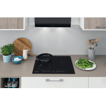 Indesit IB 65B60 NE Juoda Įmontuota 59 cm zonos indukcinė kaitlentė 4 zona (-os)