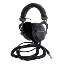 Beyerdynamic DT 770 PRO 250 OHM Black Limited Edition - uždaros studijos ausinės