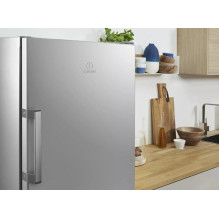 Indesit SI62SEU freestanding refrigerator Silver