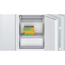 Bosch Serie 2 KIV86NSE0 fridge-freezer Built-in 267 L E White