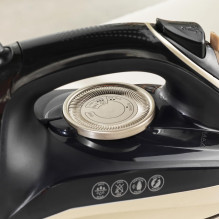 Petra PF01480VDE 2200W Steam iron