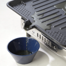 Grill grate for a gas camping stove with a CAST IRON burner function