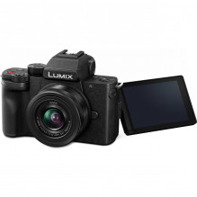 Panasonic Lumix DC-G100V + Panasonic LUMIX G X VARIO 12-32mm / F3.5-5.6 / ASPH + Panasonic Tripod Grip (DMW-SHGR1) (Blac