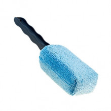 A sponge for washing rims covered with microfiber