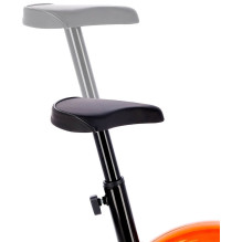 Vienas Fitness mechaninis dviratis RW3011 juodos ir oranžinės spalvos