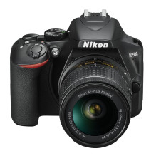 Nikon D3500 + AF-P DX Nikkor 18-55mm f/ 3.5-5.6G VR - Demonstracinis (Expo) - Baltoje dėžutėje (White box)